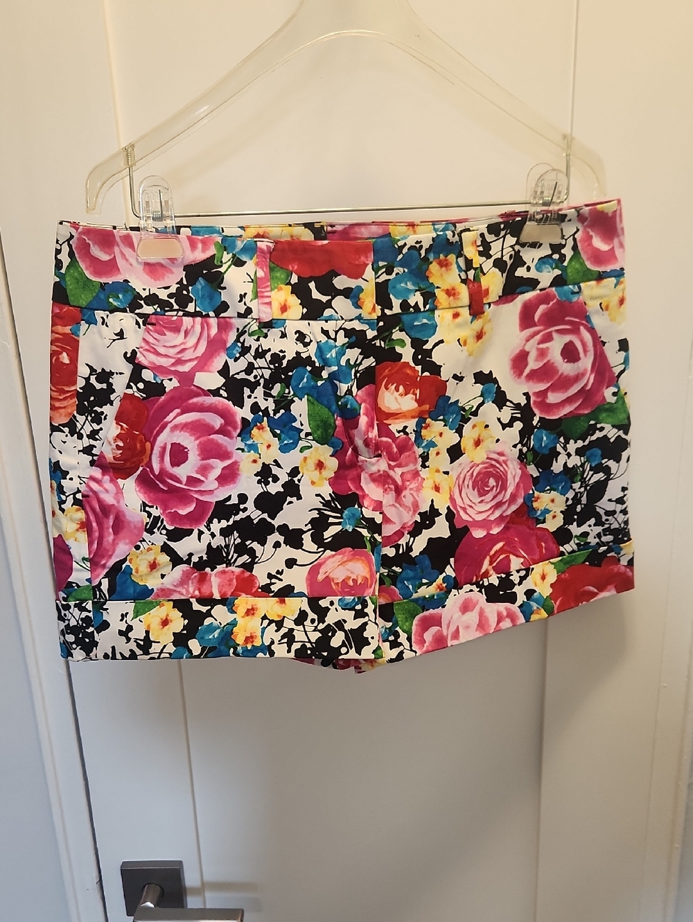 New York & Company Floral Multicolor Cotton Blend Shorts